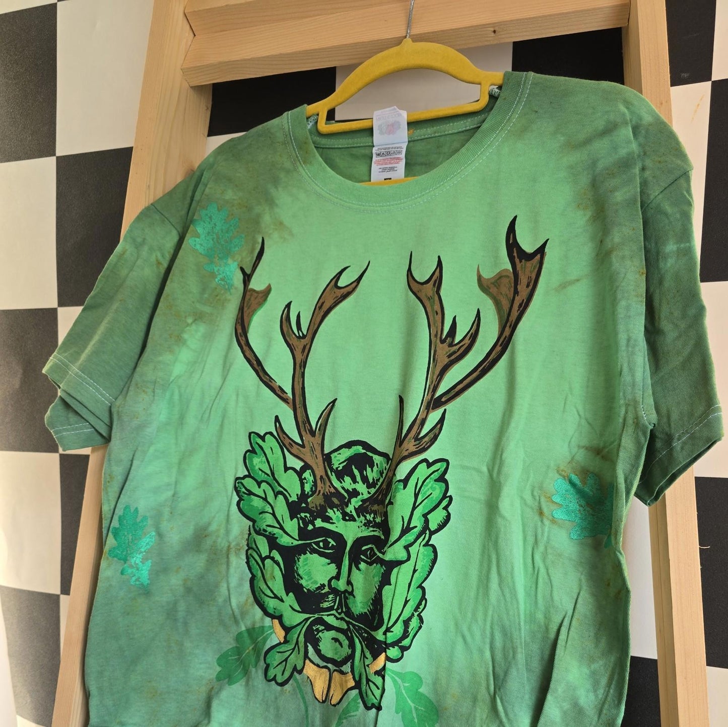 imperfect! Brand New Deadstock Tie Dye size M FRUIT OF THE LOOM T-Shirt Greenman