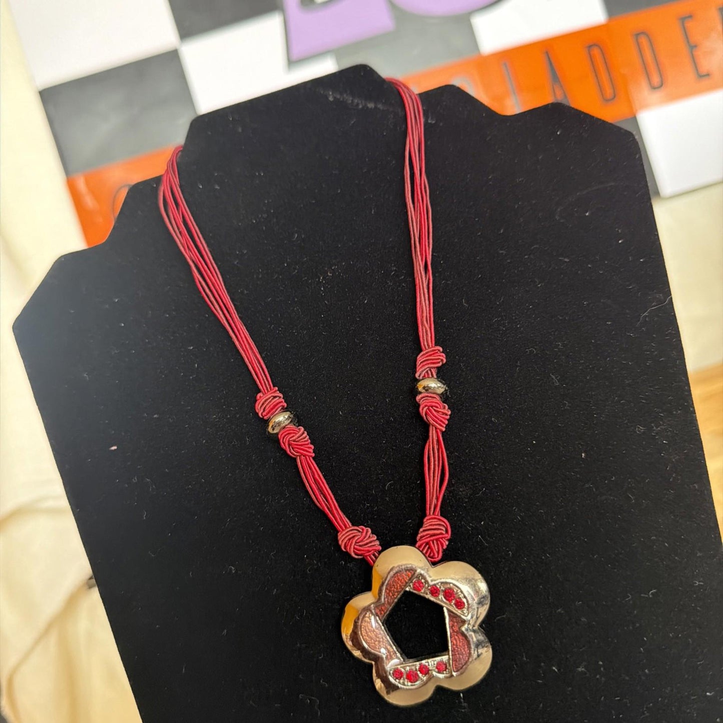 Vintage Pendant Costume Jewellery Necklace Unknown Design