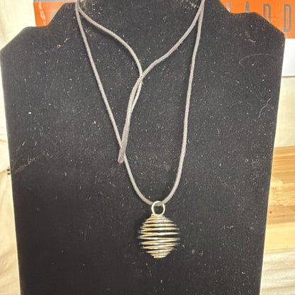 Vintage Pendant Costume Jewellery Necklace Unknown Design