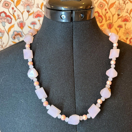 Vintage Costume Jewellery Necklace Unknown Beaded Design