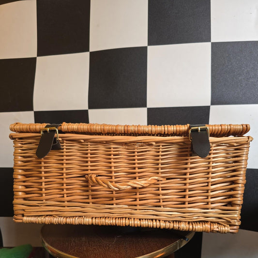 Large Wicker Woven Hamper Basket Perfect Logs Toys Blankets Picnics Heavy Duty
