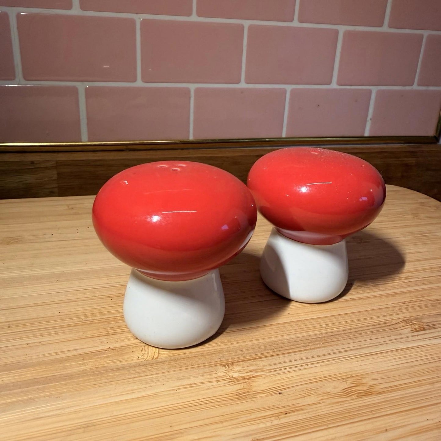 MCM Mid Century Vintage Mushroom Salt and Pepper Shakers Ceramic Vegetable Set