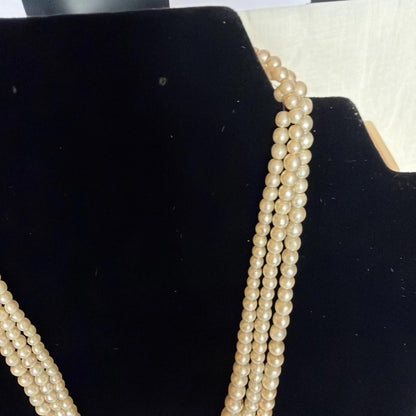 Vintage Costume Jewellery Necklace Unknown Beaded Design