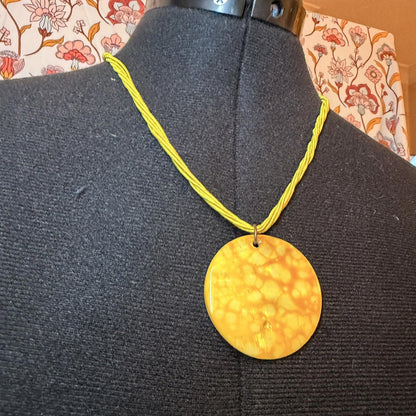 pendant necklace on rope string 90s y2k style painted