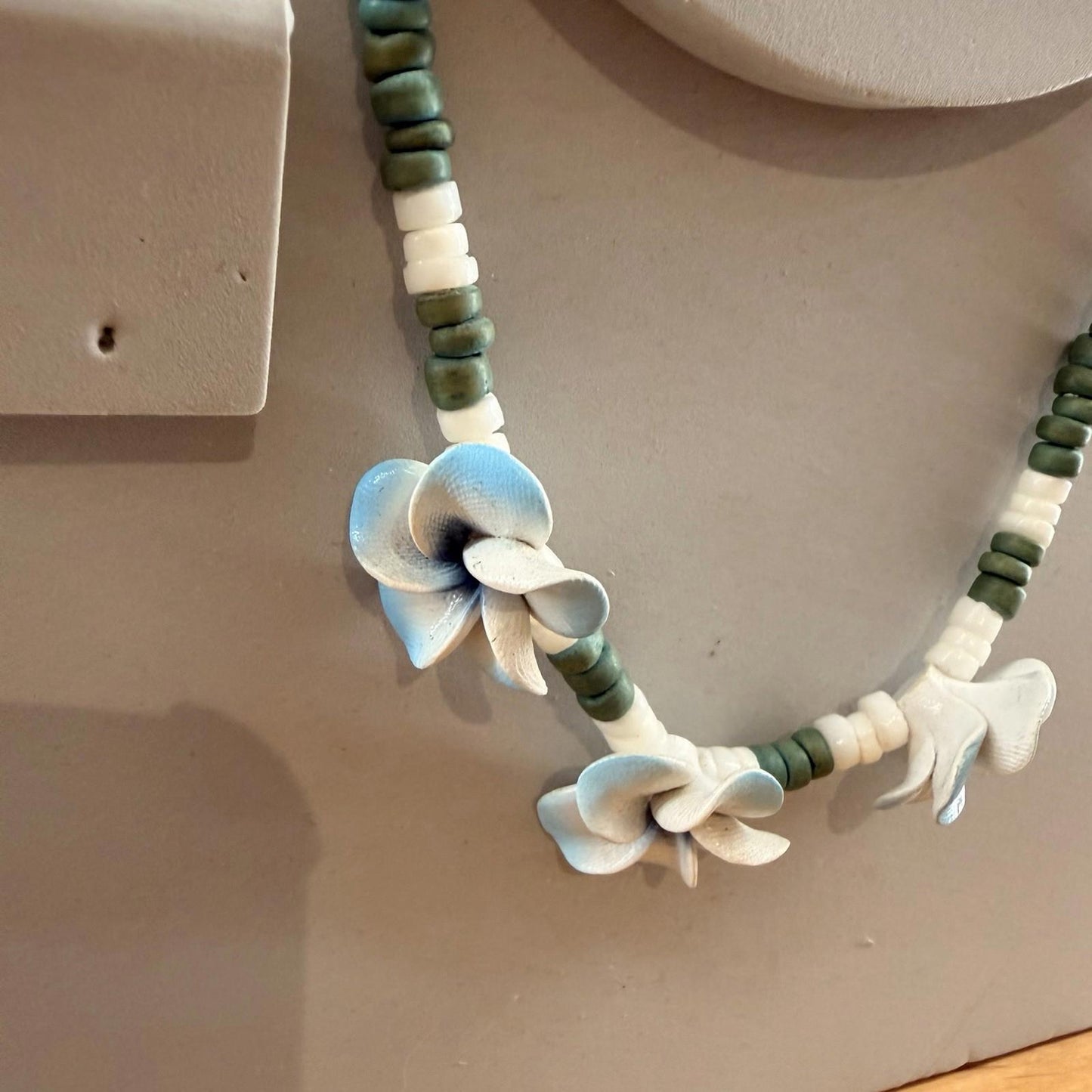 Pula Shell Turquoise Necklace with Blue Flowers Vintage 80s