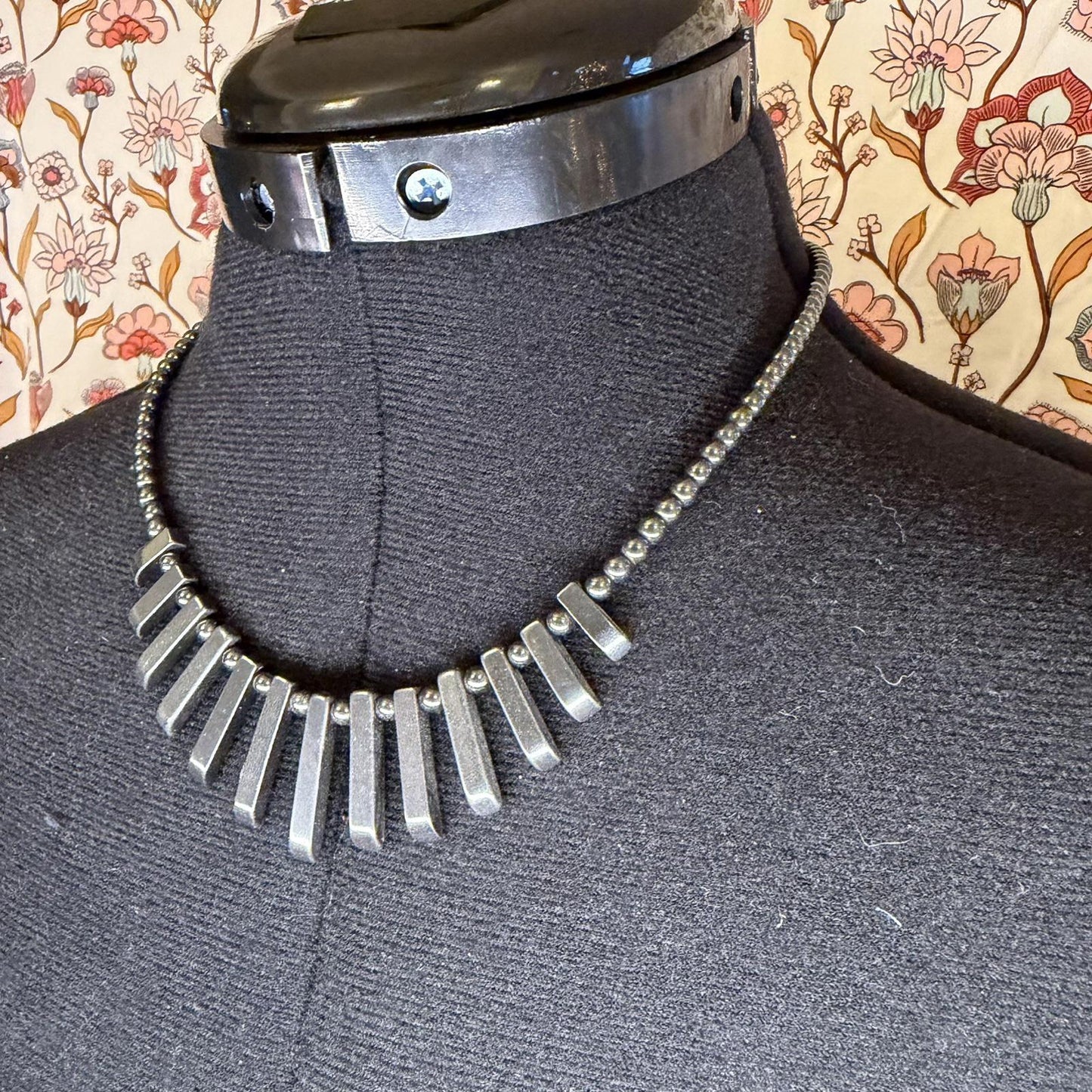vintage Haematite staggered Pendant Necklace  y2k