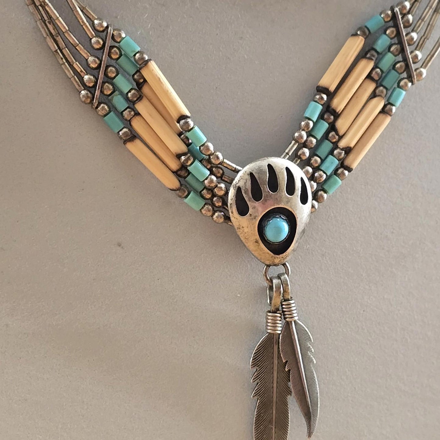 Vintage Carolyn Pollack Southwestern Liquid Silver Stone Claw Feather Necklace