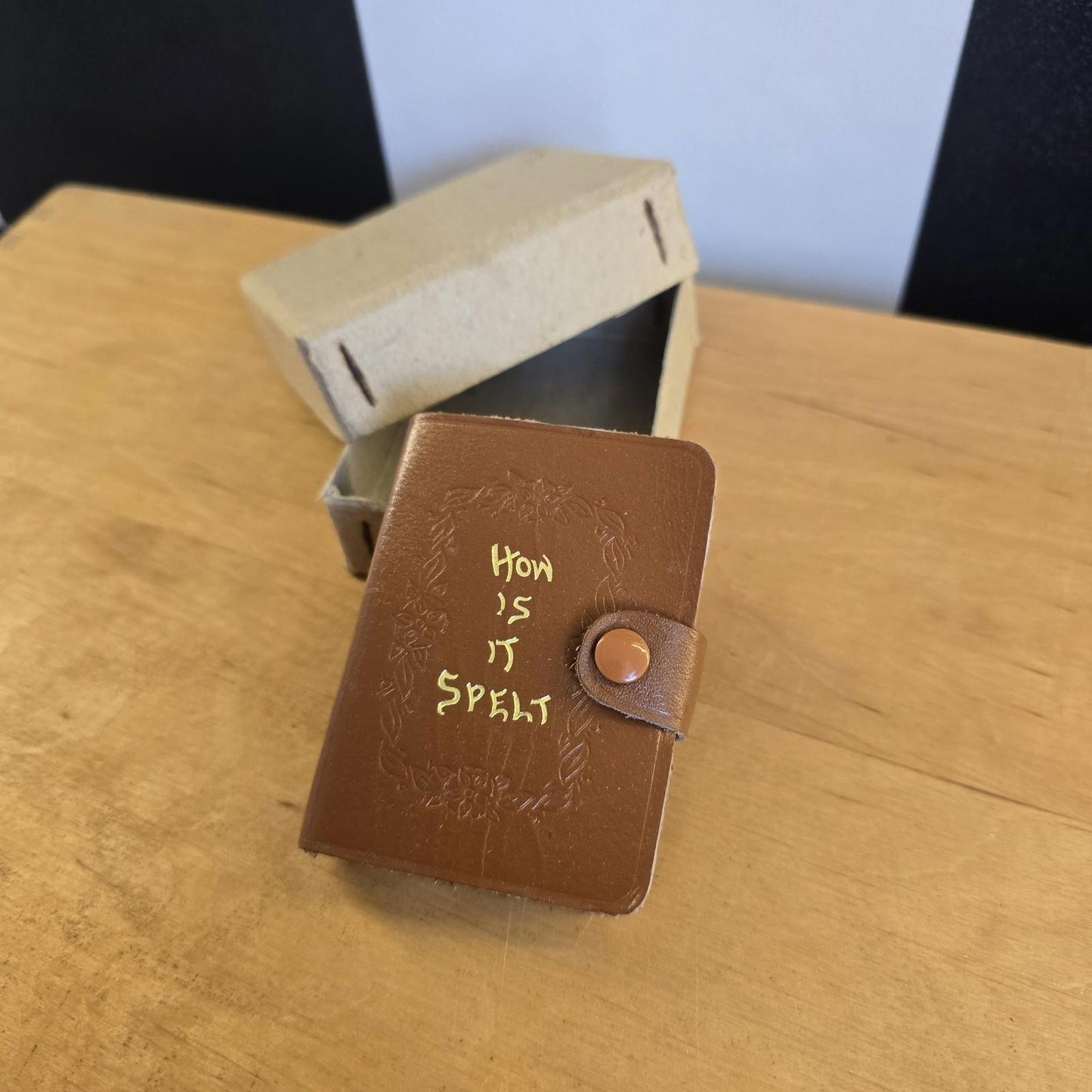 Midget Series Vintage Dictionaries How Is It Spelt In Box