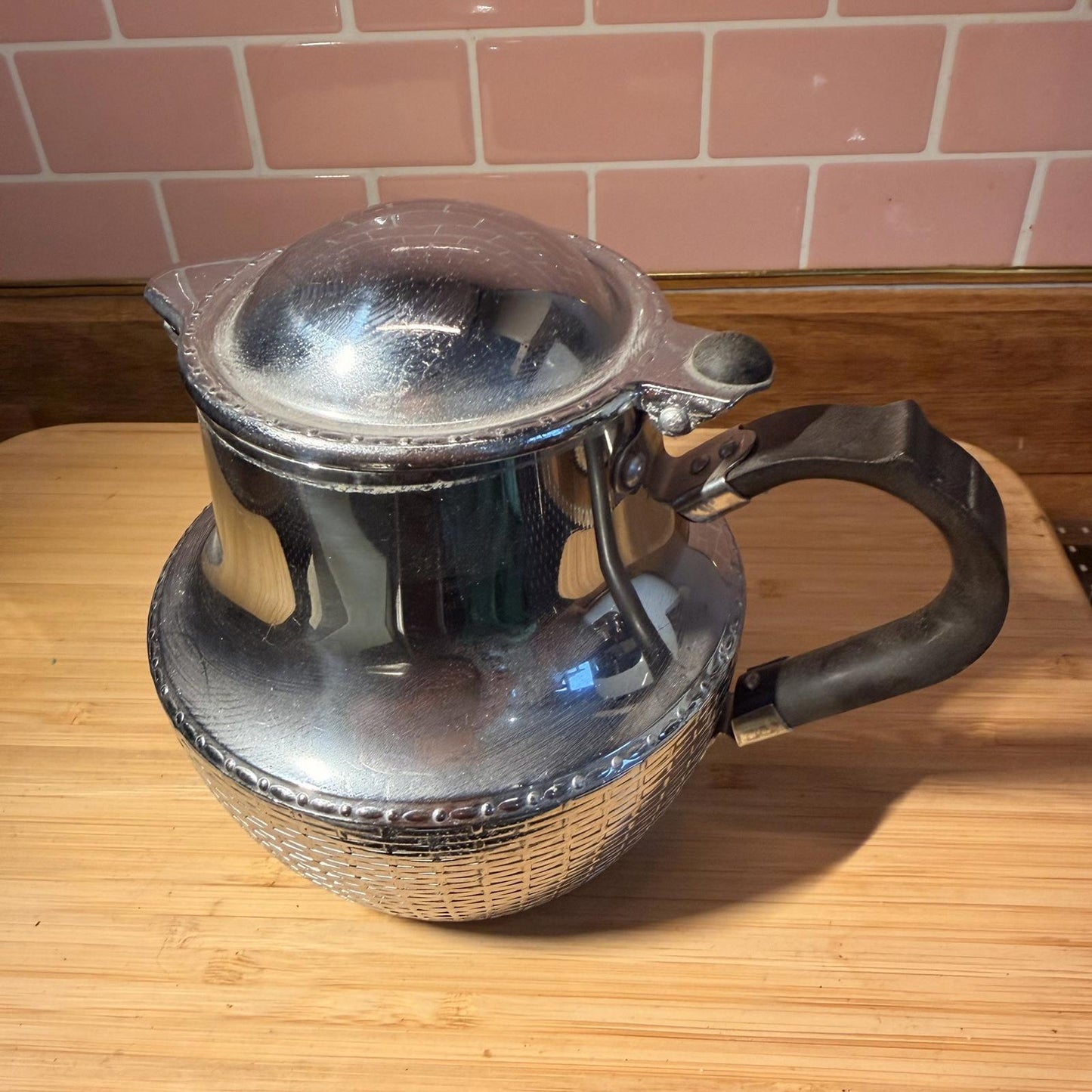 Vintage Swan Brand Wikka Ware Basket Pattern jug  11/2 Pints Made In England mcm