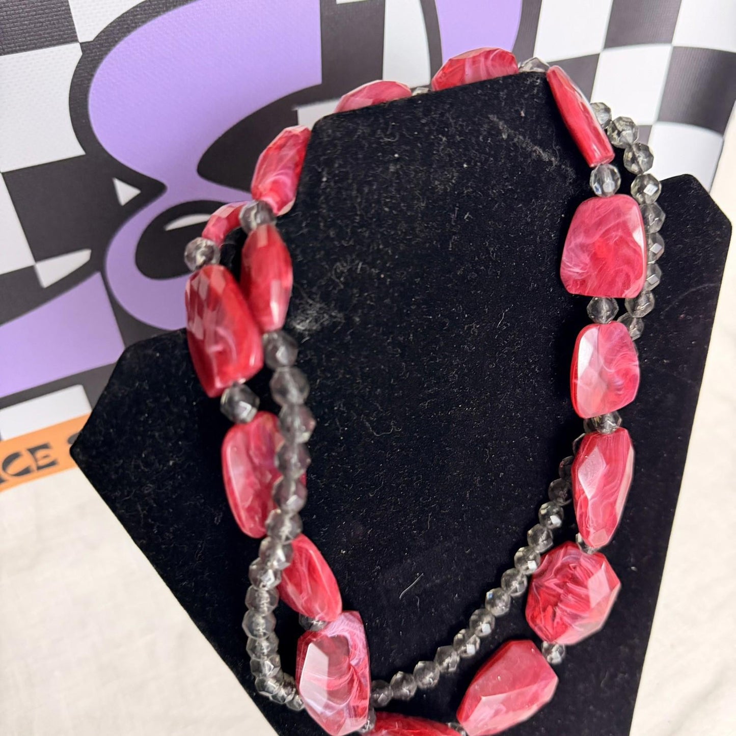 Vintage Costume Jewellery Necklace Beaded Design gorgeous black and red XLong