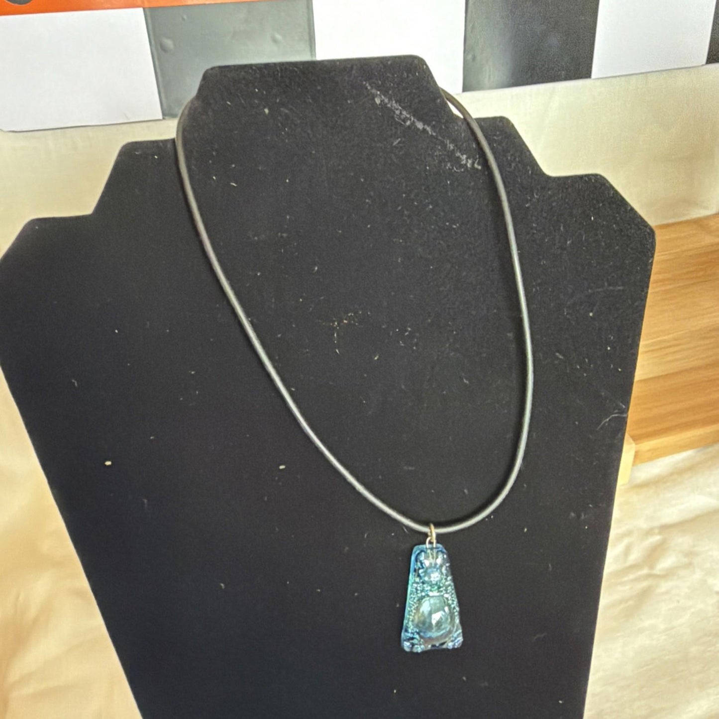 Vintage Pendant Costume Jewellery Necklace Unknown Design