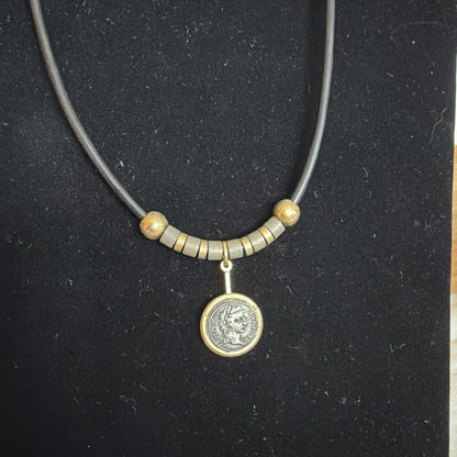 Vintage Pendant Costume Jewellery Necklace Unknown Design
