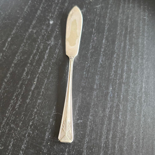 Vintage Silver PLATE EPSN Butter Knife with Decorative Handle
