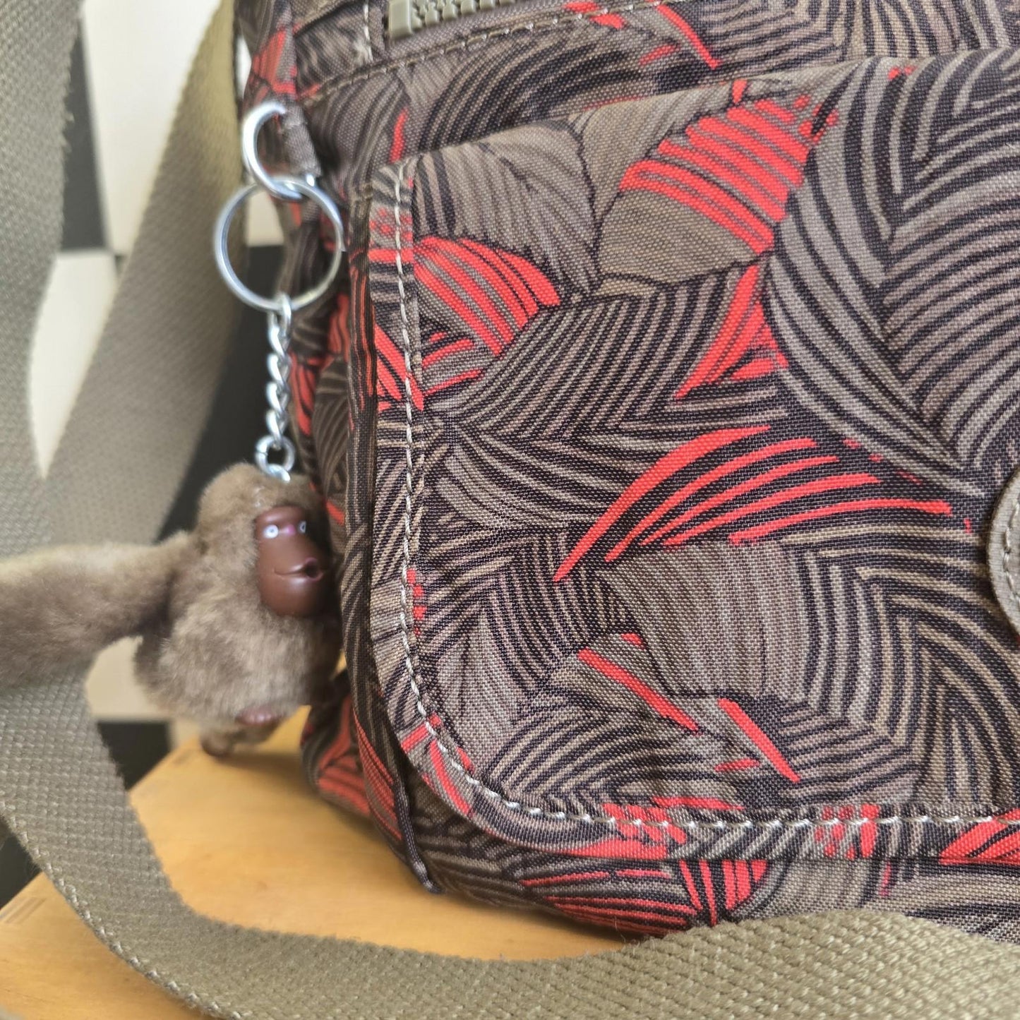 Kipling Bag with Monkey Charm Complete Set and Purse  Brown  and Coral Pattern