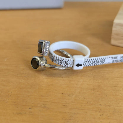 Vintage Costume Silver And Black Stone Unique Ring Design Size T