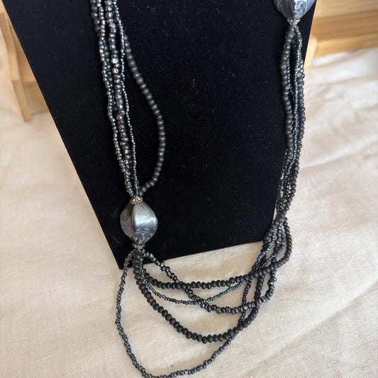 Vintage Costume Jewellery Necklace Unknown Beaded Design