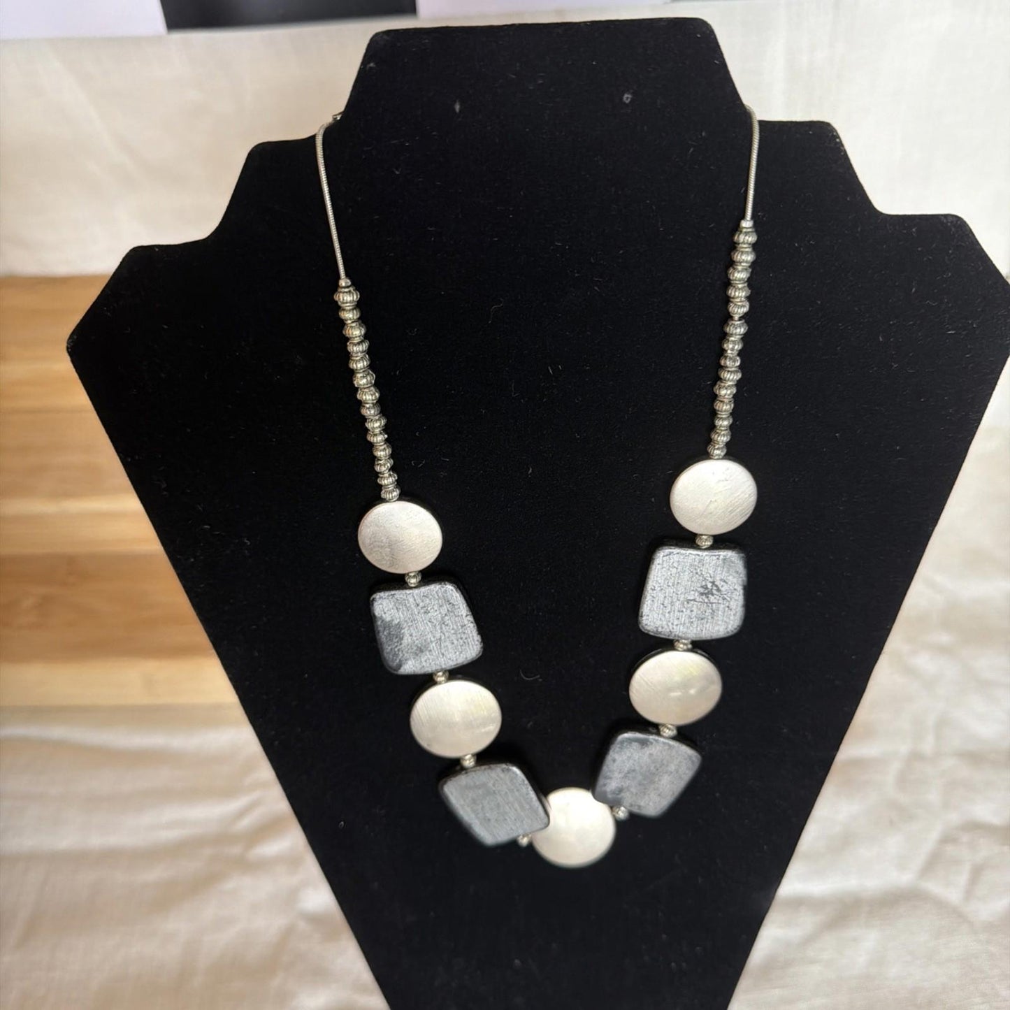 Vintage Costume Jewellery Necklace Unknown Beaded Design