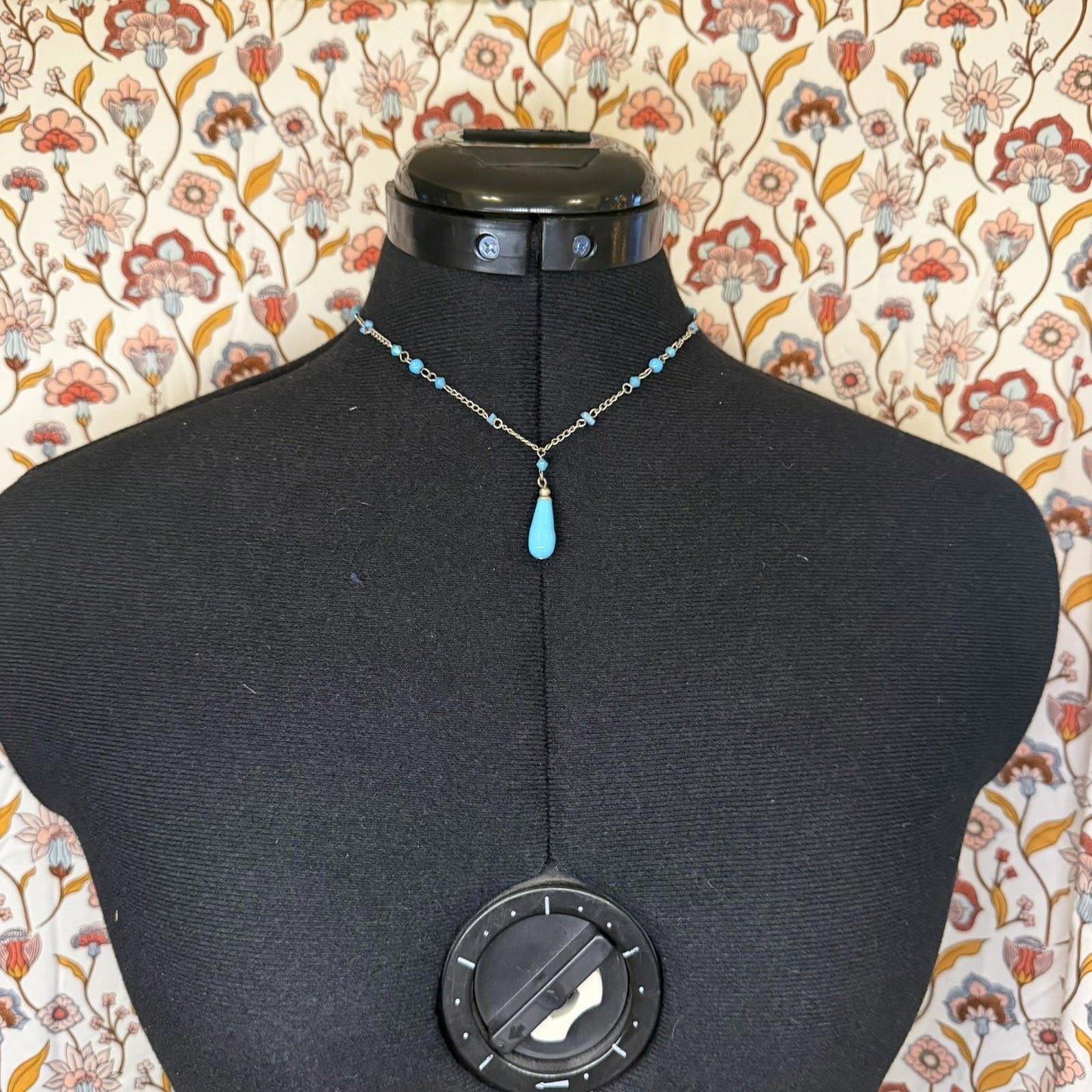 Vintage Costume Jewellery Necklace Metal Chain Design blue turquoise pendant