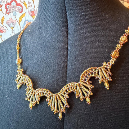 Vintage Costume Jewellery Necklace Unknown Beaded Design